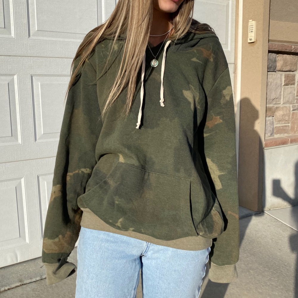 camo sweatshirt